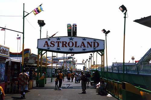 wallyg-astroland.jpg